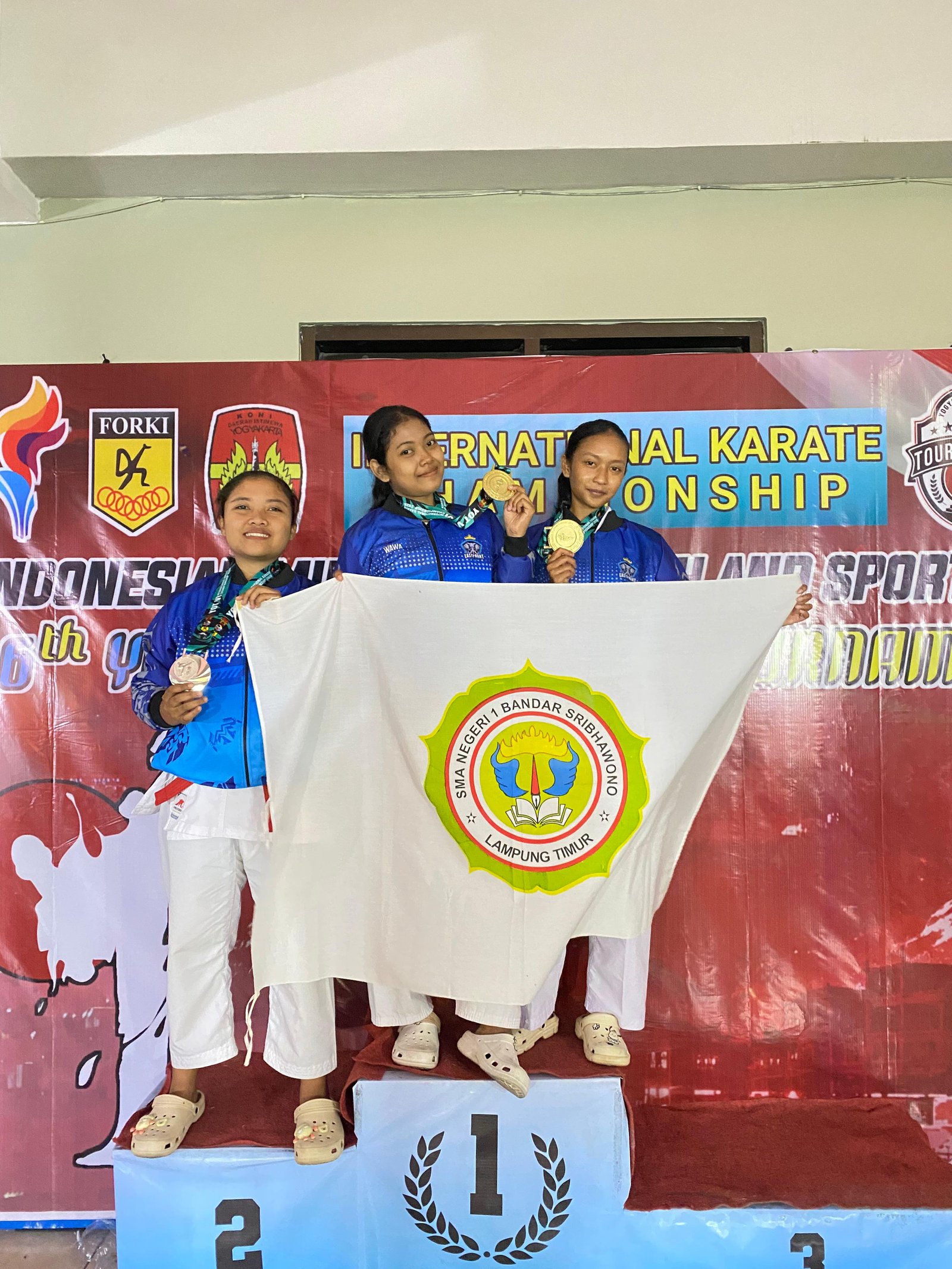 Atlet Karate SMAN Bansri Raih Prestasi Gemilang pada YOT VI 2026 di Yogyakarta